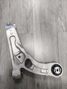 RK643179 Braço de controle frontal em padrão para Jeep Cherokee 2014-2018